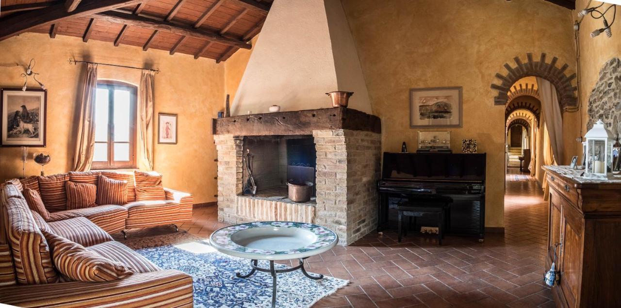 Agriturismo Goccia Di Luna 艾姆波蒂德 外观 照片