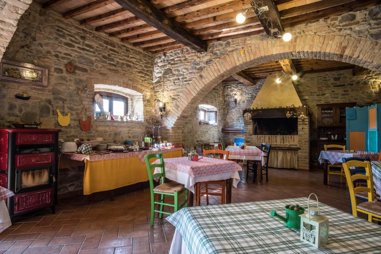 Agriturismo Goccia Di Luna 艾姆波蒂德 外观 照片