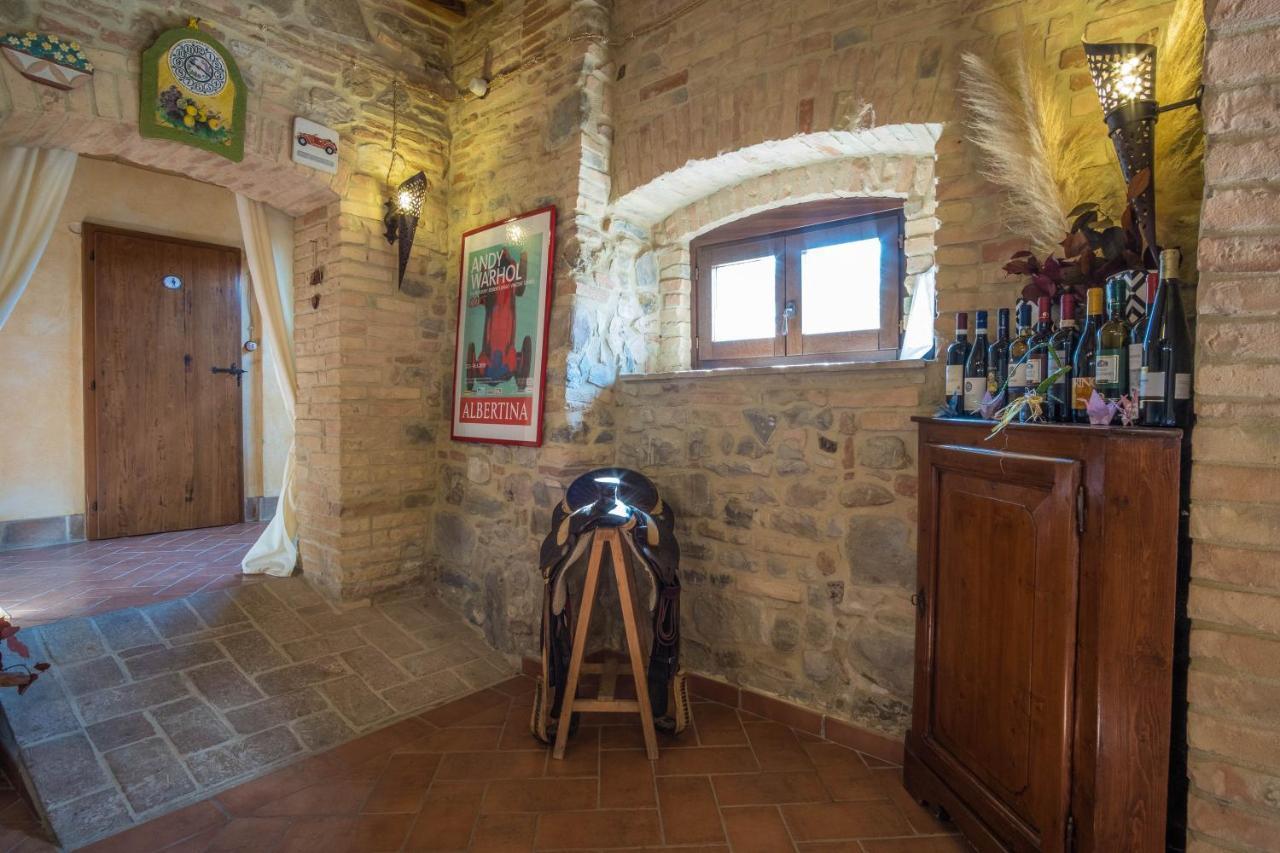 Agriturismo Goccia Di Luna 艾姆波蒂德 外观 照片
