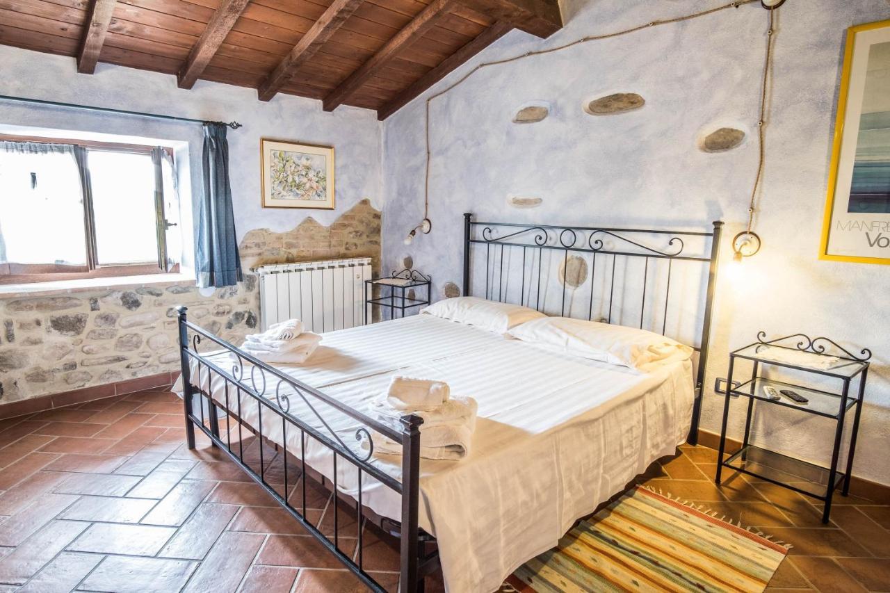 Agriturismo Goccia Di Luna 艾姆波蒂德 外观 照片