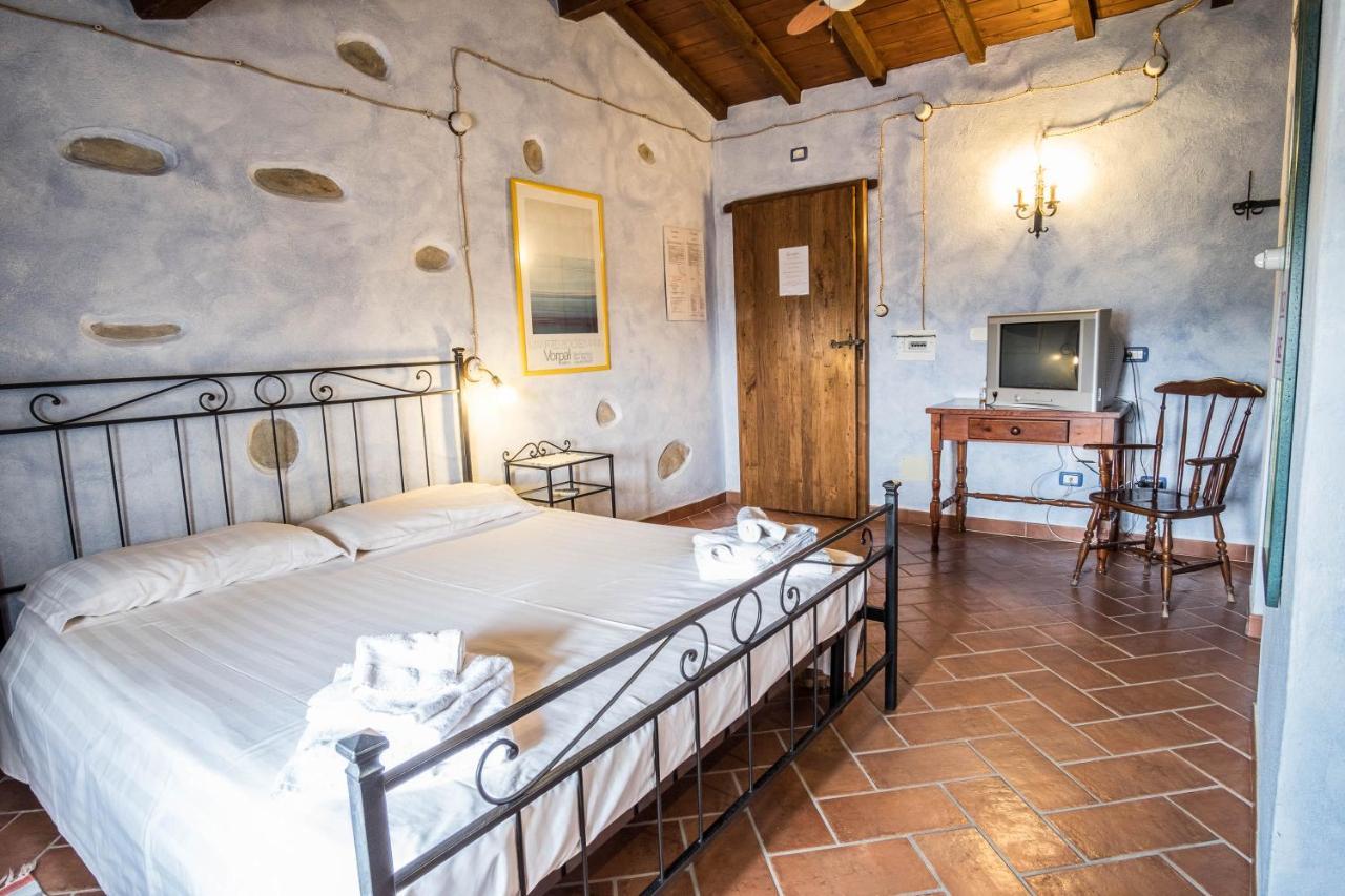 Agriturismo Goccia Di Luna 艾姆波蒂德 外观 照片