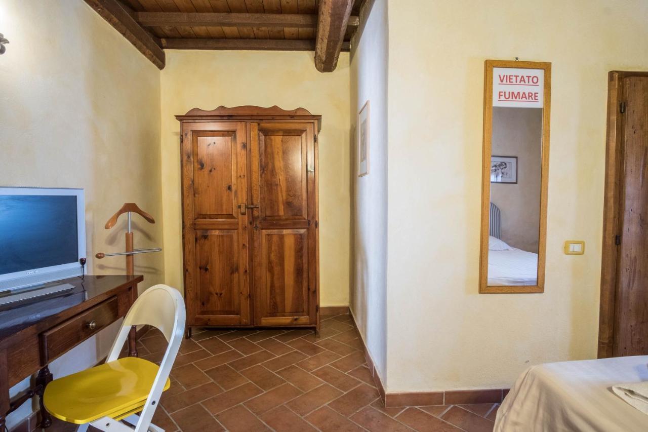 Agriturismo Goccia Di Luna 艾姆波蒂德 外观 照片