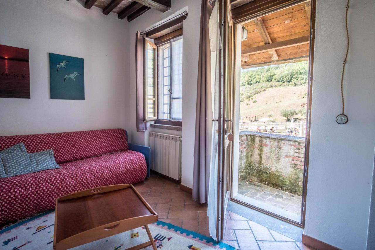 Agriturismo Goccia Di Luna 艾姆波蒂德 外观 照片